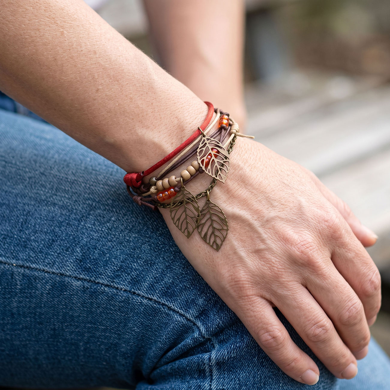 Falling Leaves Bracelet Style Pack, marketing photo 1